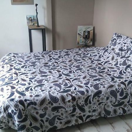 Chambre Privee Chez Un Particulier Saint-Sebastien-sur-Loire Bagian luar foto