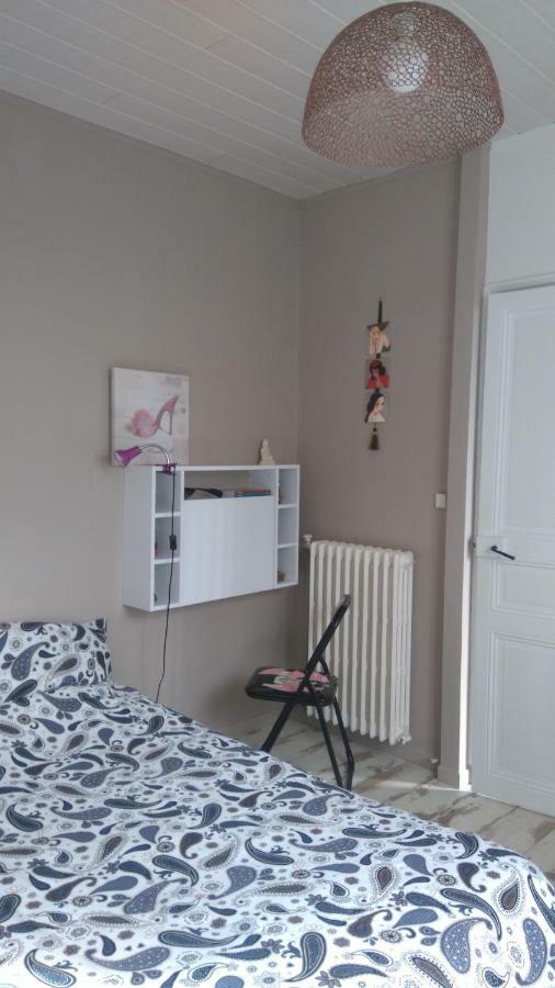 Chambre Privee Chez Un Particulier Saint-Sebastien-sur-Loire Bagian luar foto